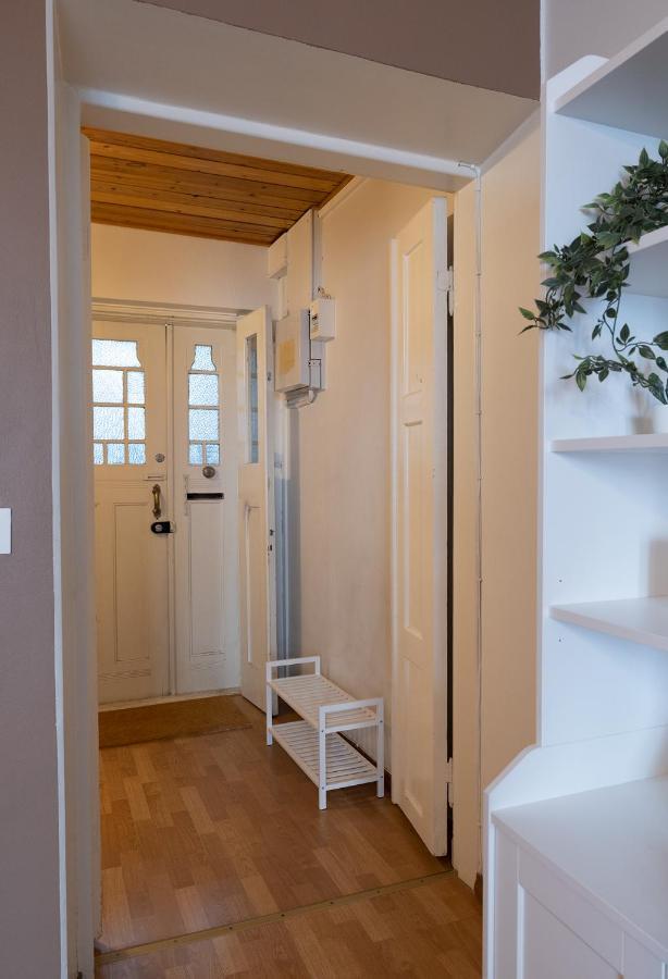 2Ndhomes Central 1Br Apartment With Great Location By Kaisaniemi Park Helsinki Esterno foto